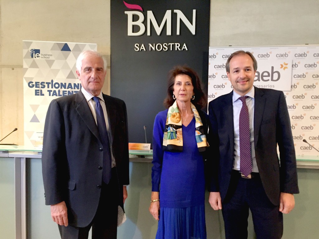 2016-03-18 CAEB NdP Clausura XI Programa Avanzado de Dirección General 03